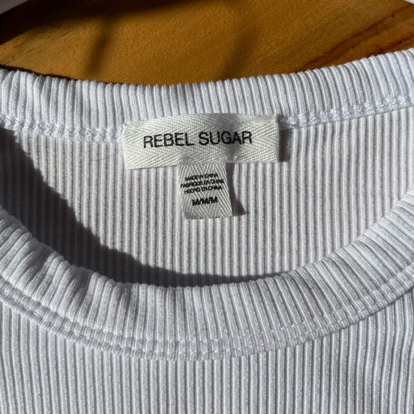 White Ribbed Women's Top - Picture 3 of 3